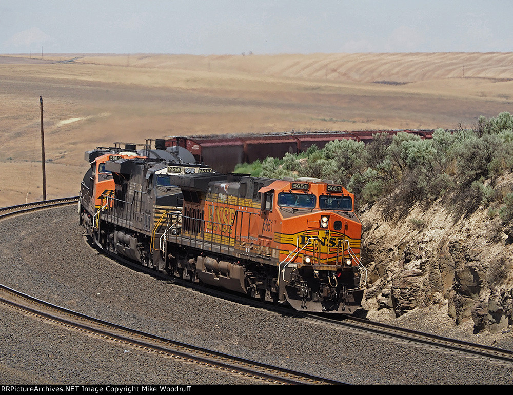 BNSF 5651